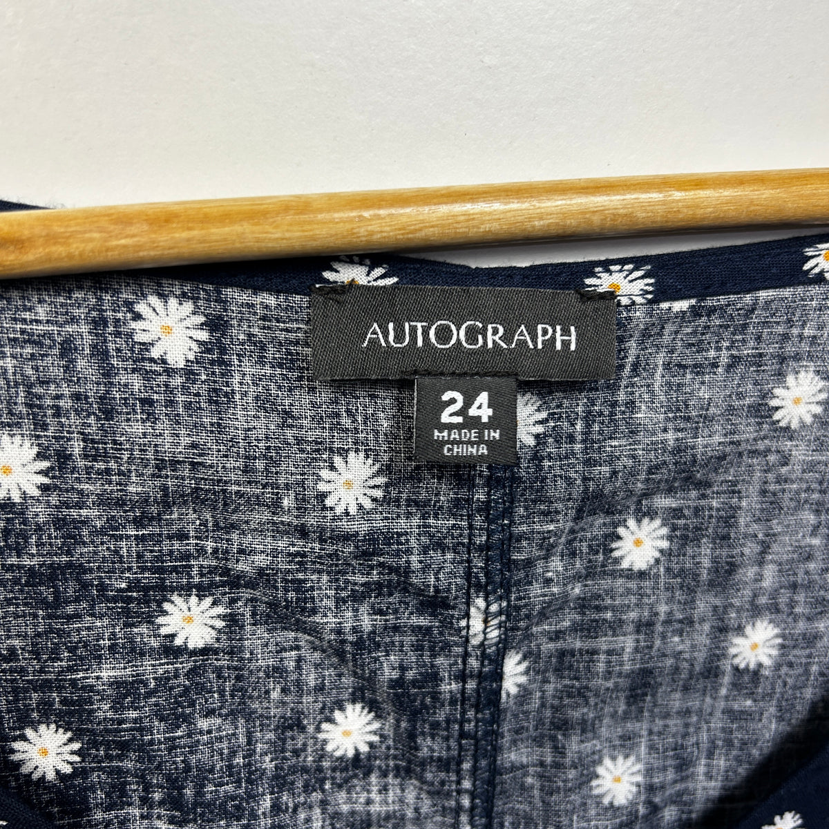 Autograph Navy Daisy Plus Size Linen Top - Size 24