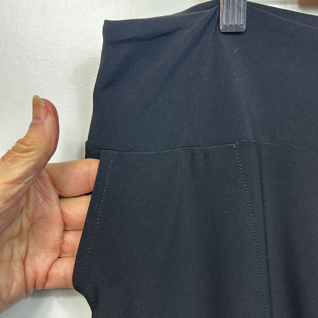 Leina & Fleur Black Pants - Size 22