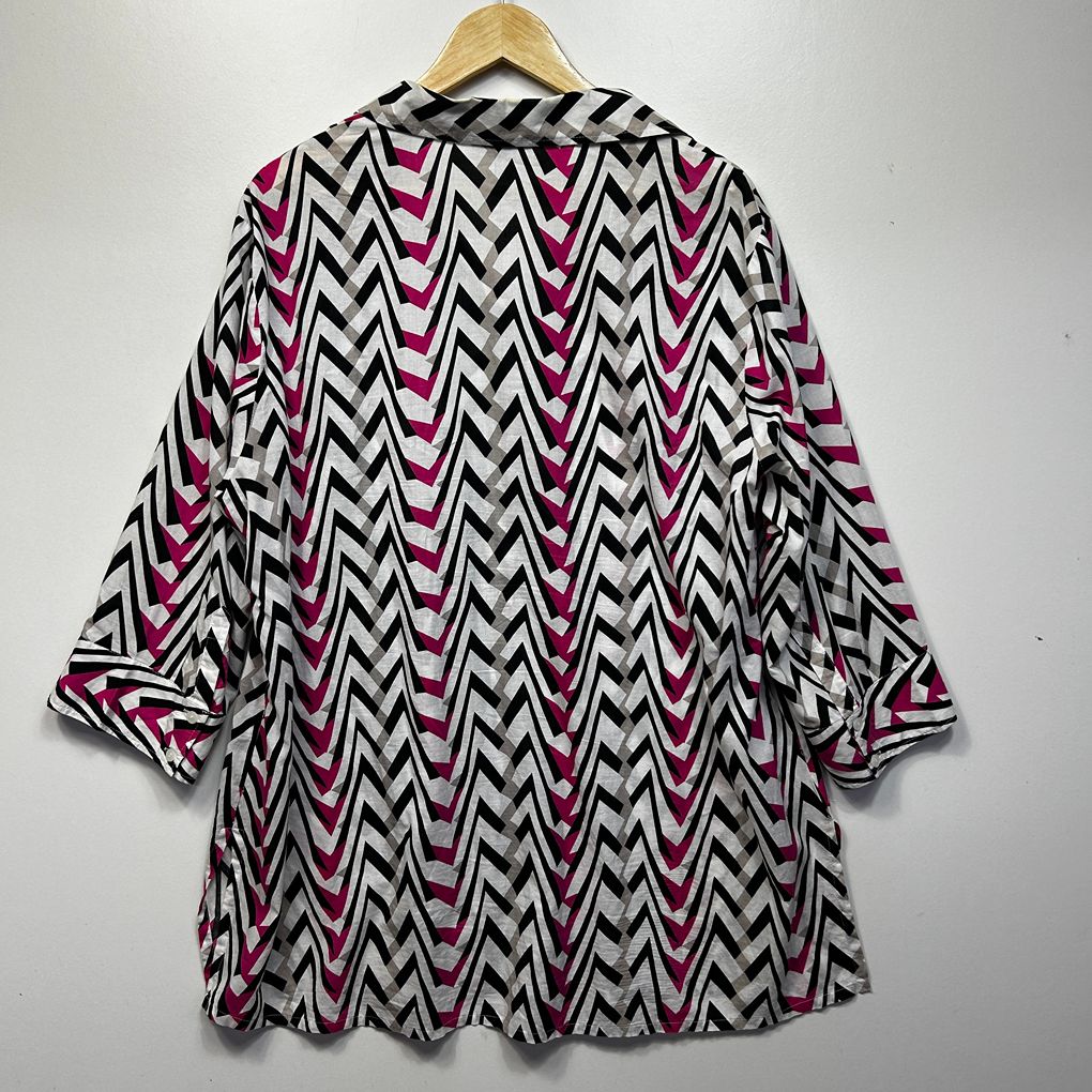 Nouvelle Multicoloured Chevron Cotton Top - Size 20