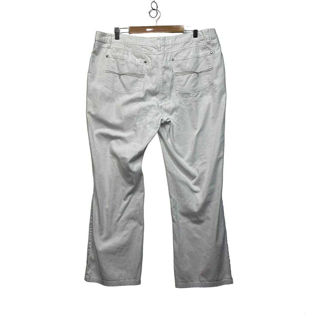 Capture White Plus Size Jeans - Size 48/18/20