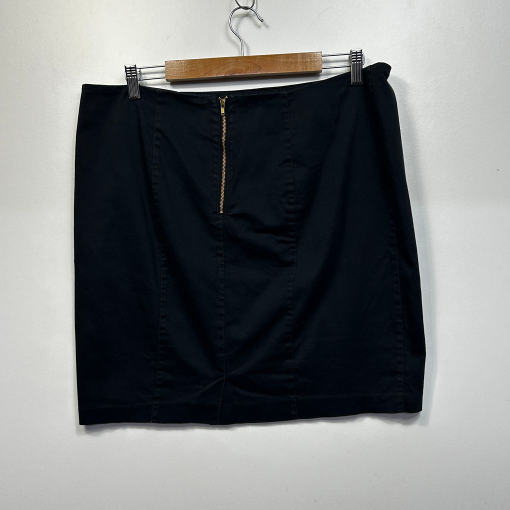 Tokito City Black Cotton Skirt - Size 18