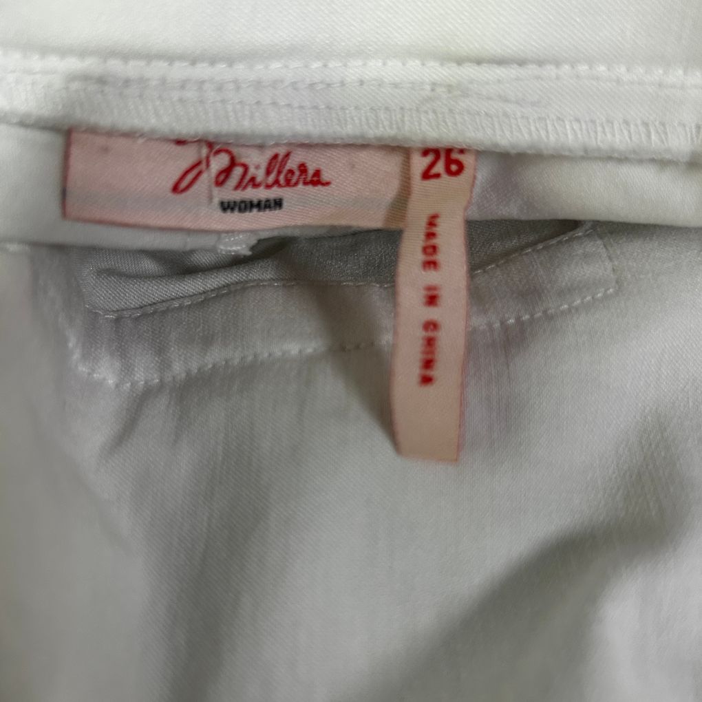 Millers White Shorts - Size 26