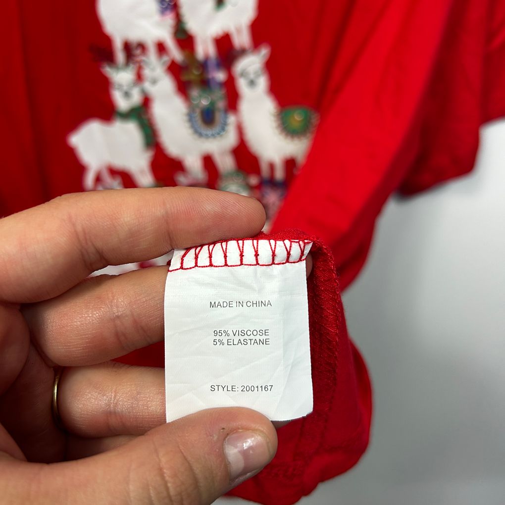 Red Llama Christmas Top - Size 18/20