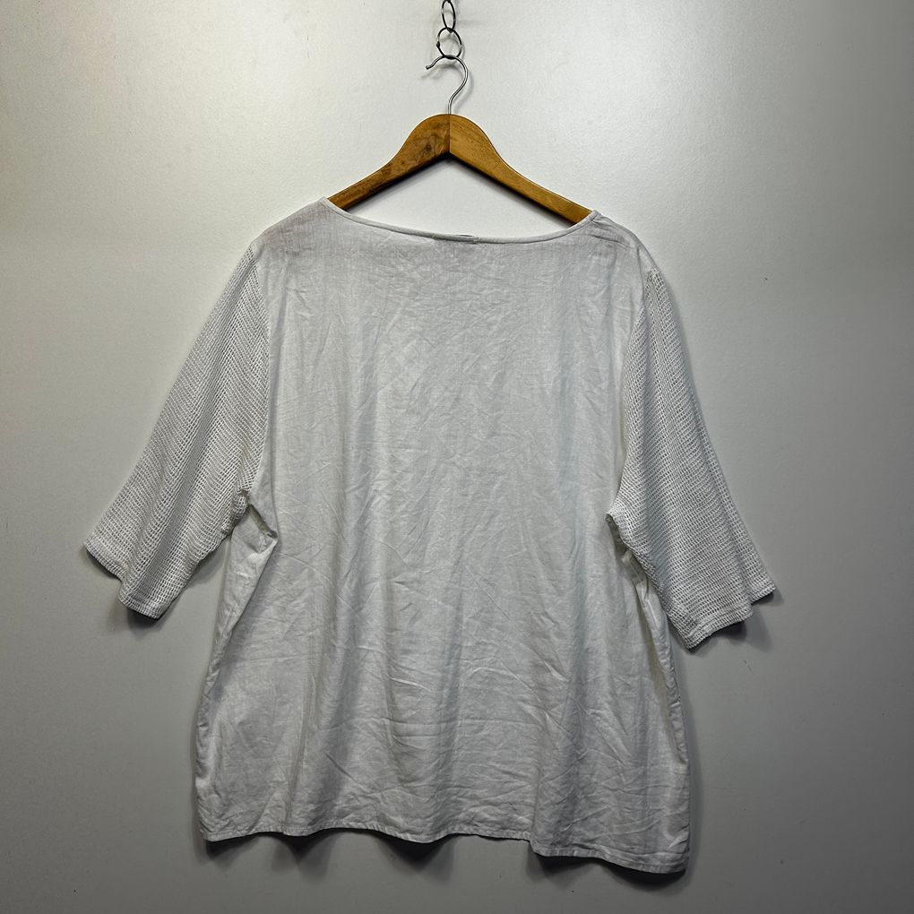 W.Lane White Plus Size Linen Top - Size 20