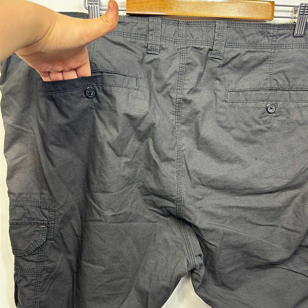DBK Originals Black Cotton Cargo Shorts - Size 117 (fault Fading)