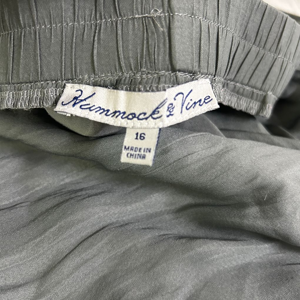 Hammock & Vine Grey Pants - Size 16