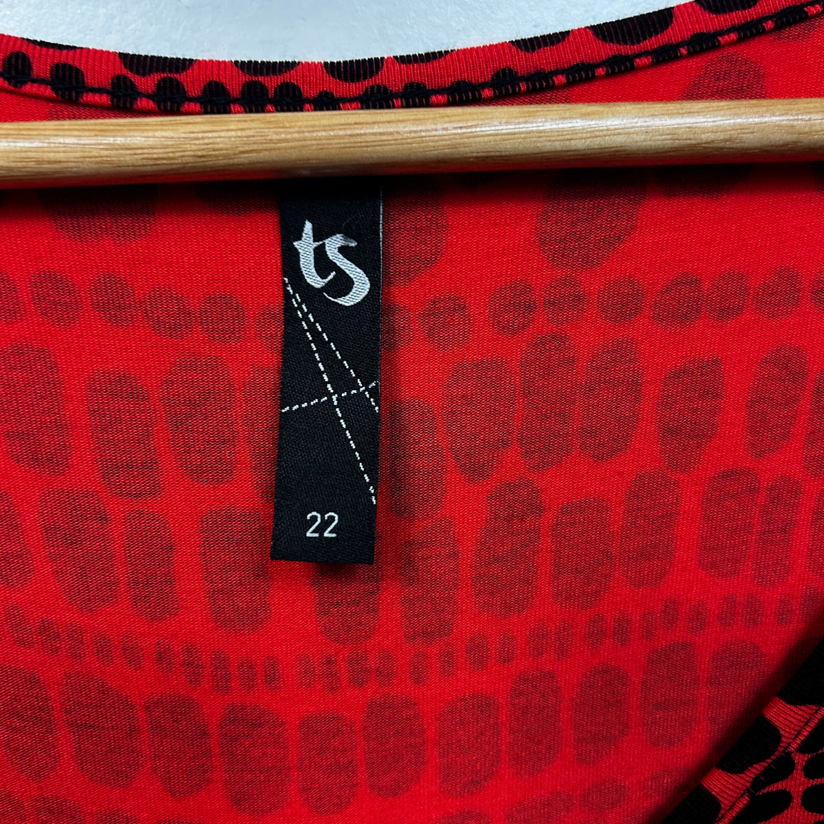 Taking Shape Red Print Plus Size Top - Size 22
