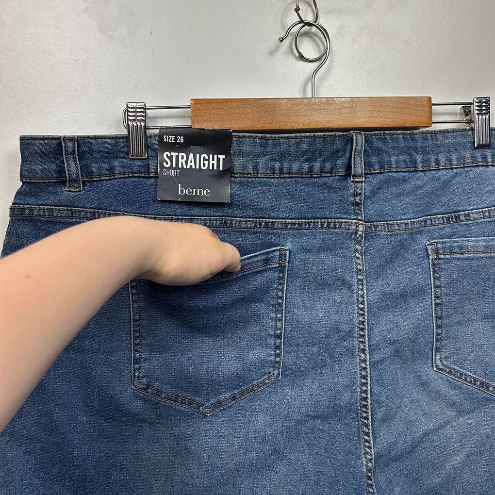 Beme Light Blue Mid Rise Short Length Plus Size Jeans - Size 26
