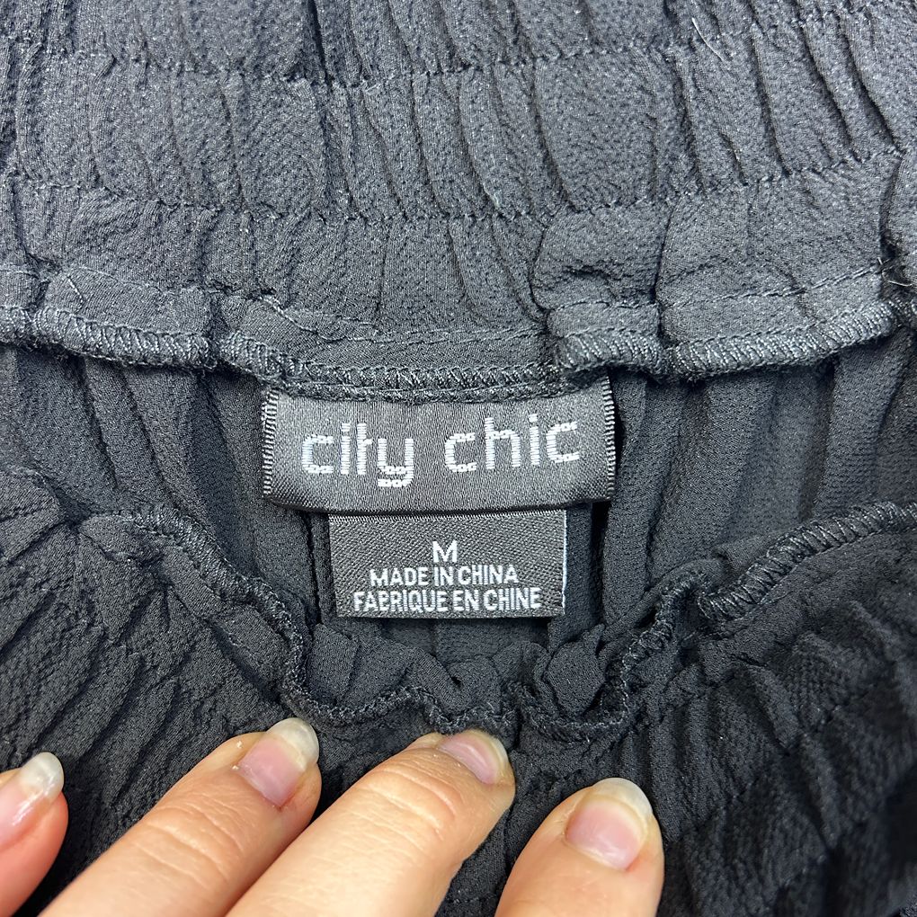 City Chic Black Pleated Midi Skirt - Size M/18