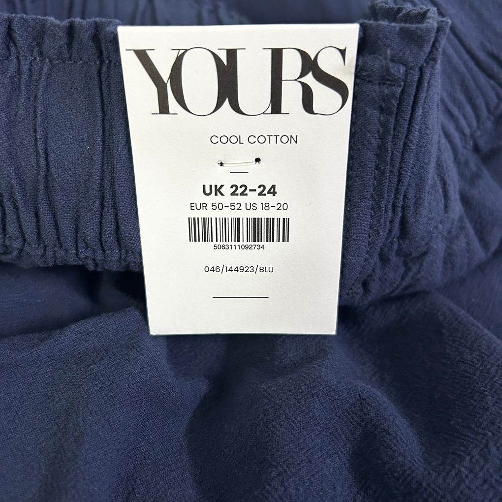 Yours Navy Plus Size Cotton Crop Pants - Size 22-24