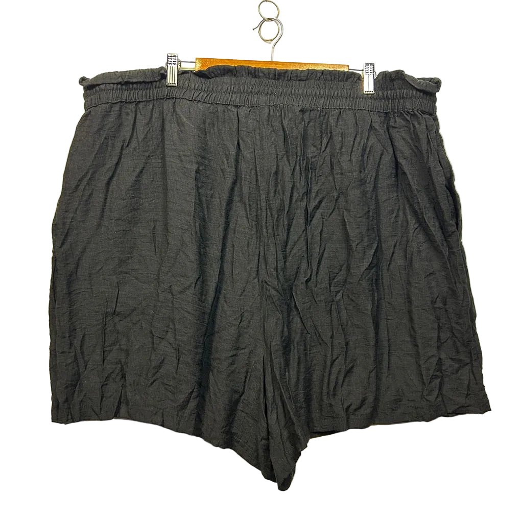 City Chic Black Shorts - Size 26