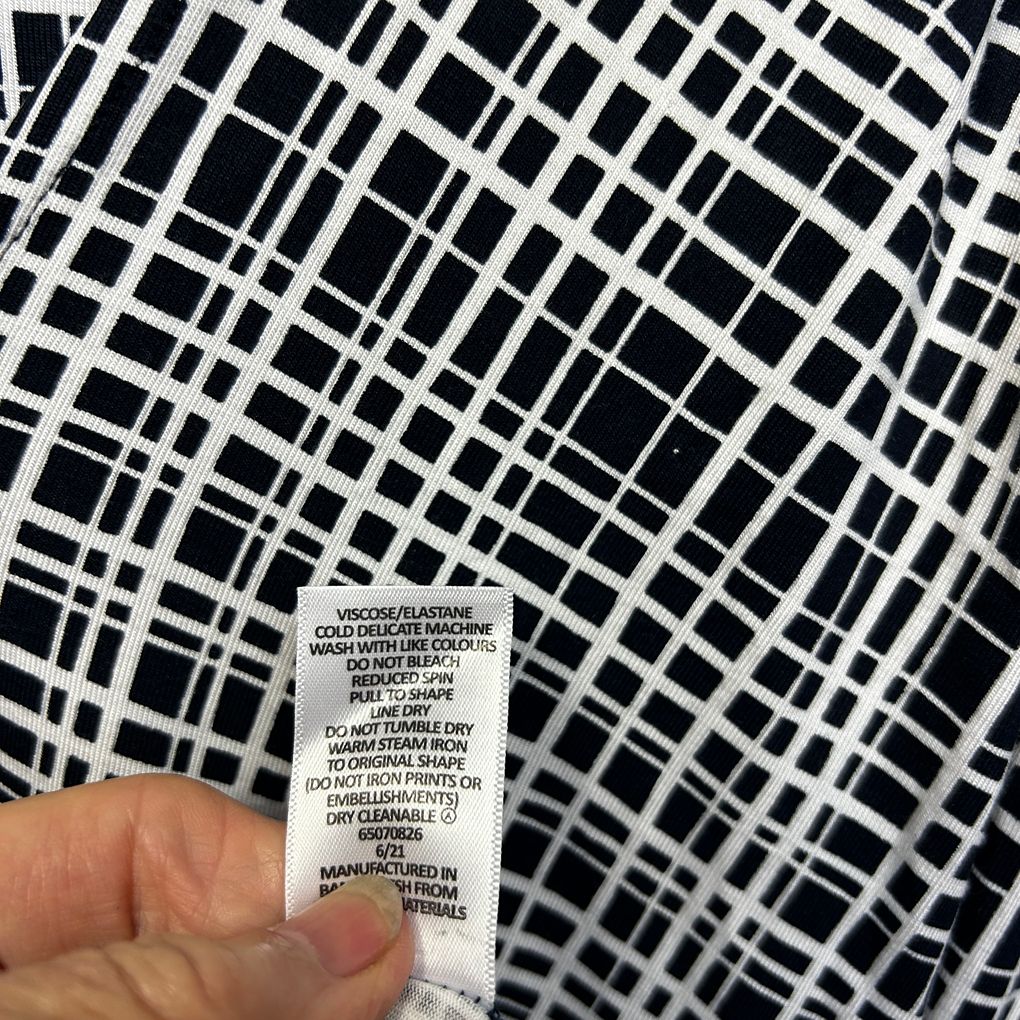 Target Curve Black & White Check Top - Size 24