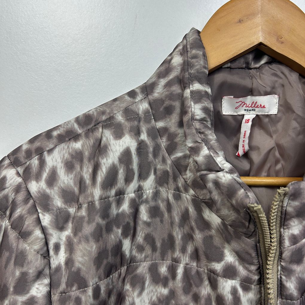 Millers Grey Leopard Print Puffer Jacket - Size 18