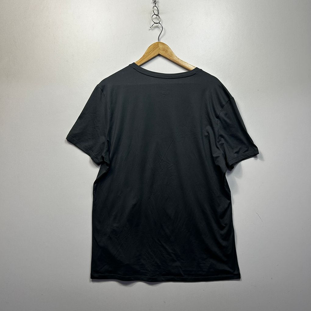 Pure & Simple Lougne Black T-Shirt - Size L