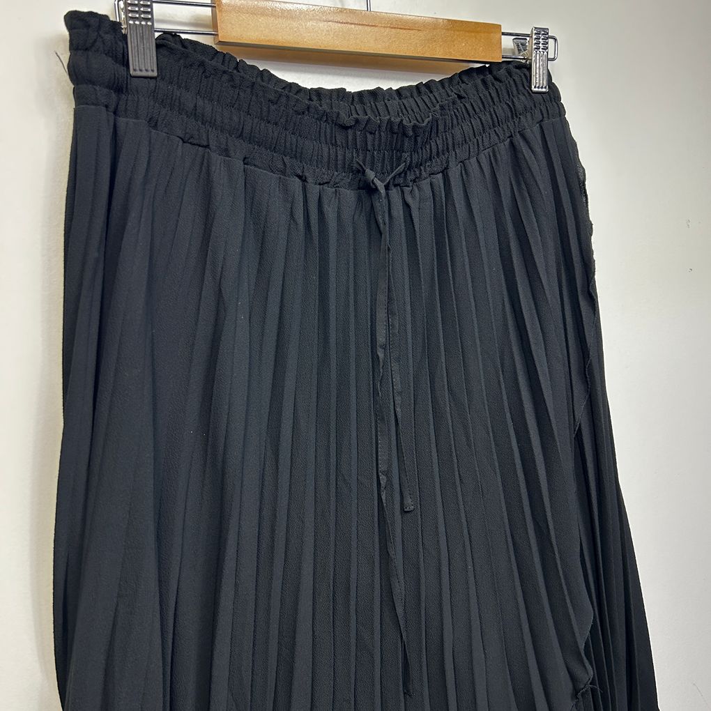 City Chic Black Pleated Midi Skirt - Size M/18