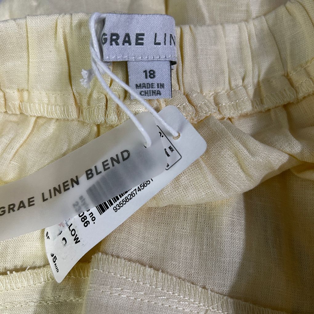 Suzanne Grae Yellow Linen Cropped Pants - Size 18