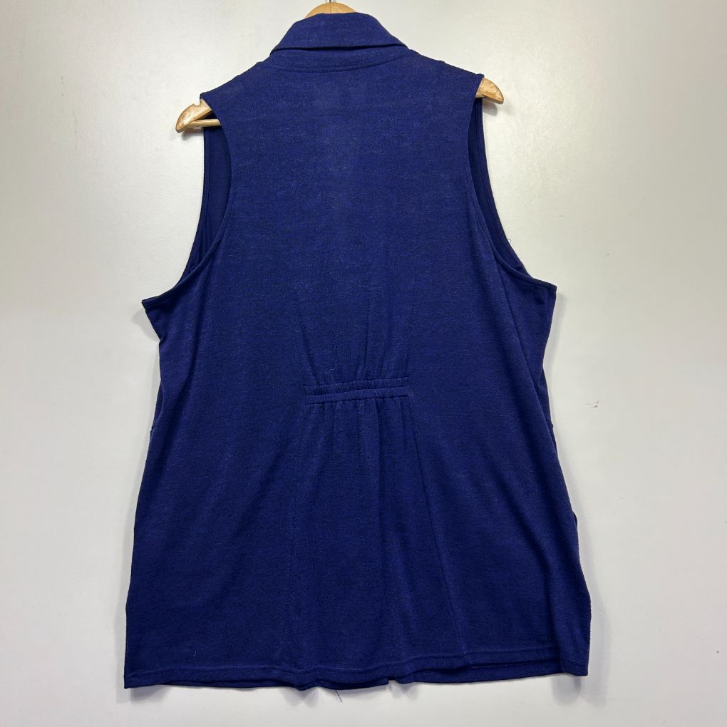Navy blue sleeveless shirt back view