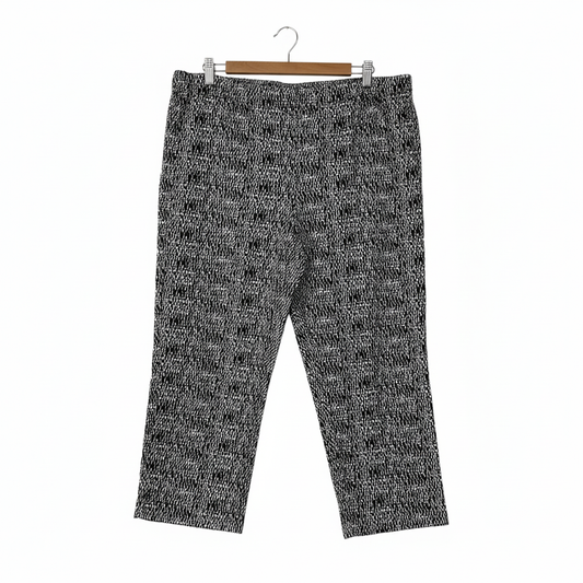 Maggi T black and white patterned cropped pants size 14 front view