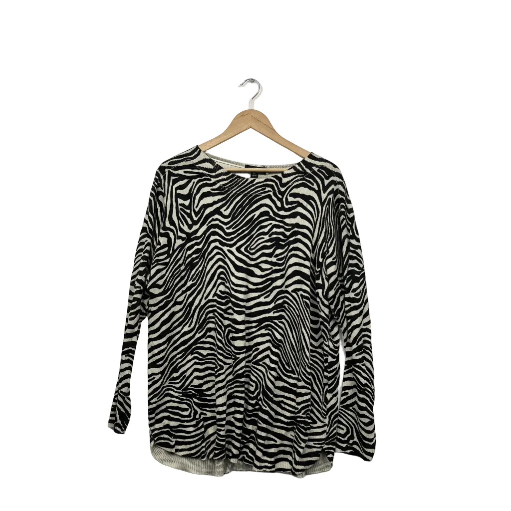 Suzanne Grae Zebra Print Sweater Knit Top - Size 2XL
