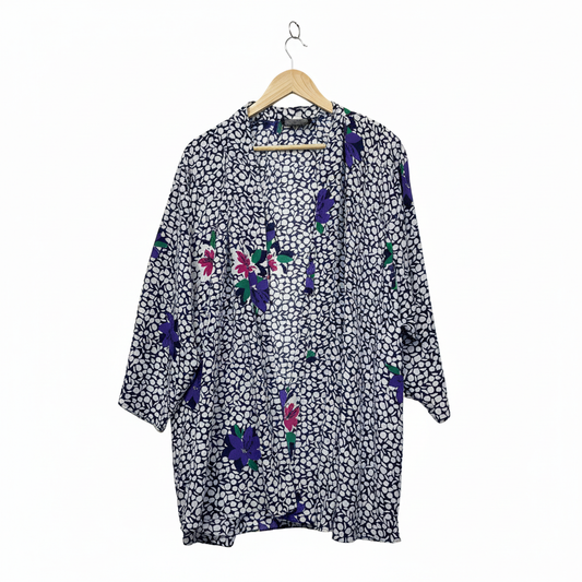 Peer Gynt Navy Blue and White Floral Kimono Size Medium