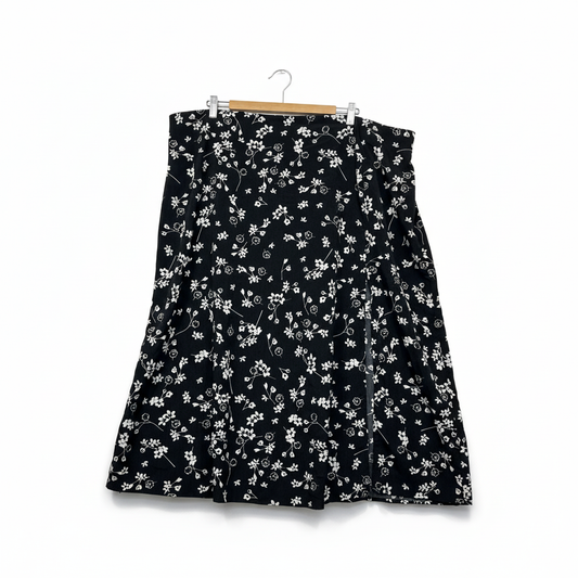 Shein Curve black tiered skirt with white floral print size 4XL