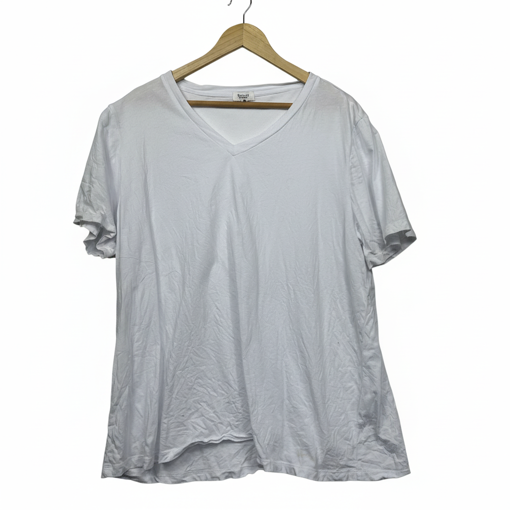 Basics by Threads White V-Neck T-Shirt - Size XXL