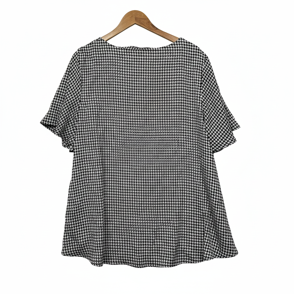 You + All Black and White Houndstooth Top - Size 24 brand label