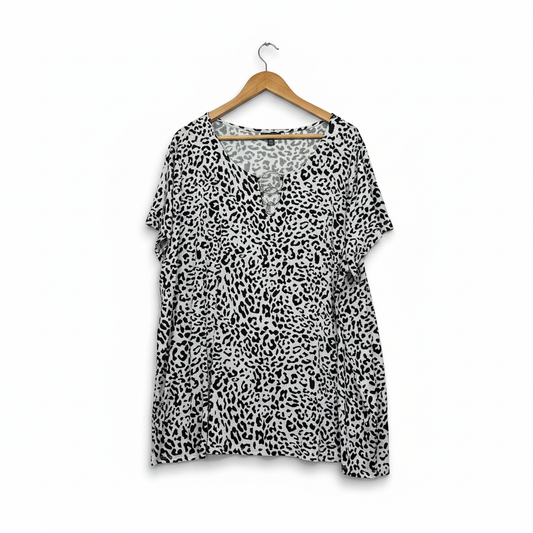 Autograph white leopard print top size XL
