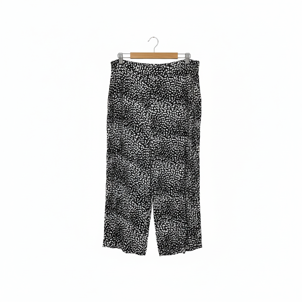 Katies Black & White Spotted Culottes Pants - Size 18