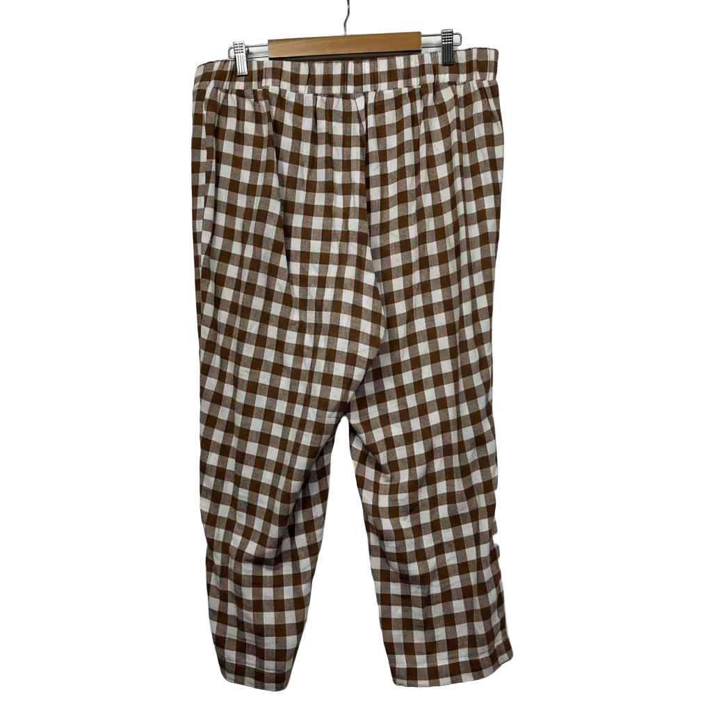 Grae Linen gingham check capri pants - back view