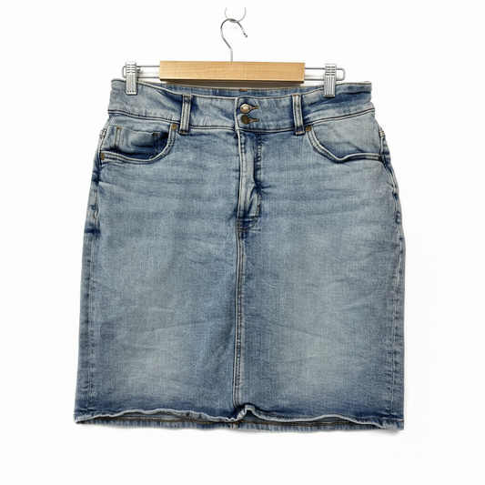 Skinny Mo light blue denim skirt size 18 front view
