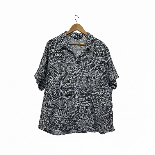 Black Pepper Black and White Print Shirt Size 20