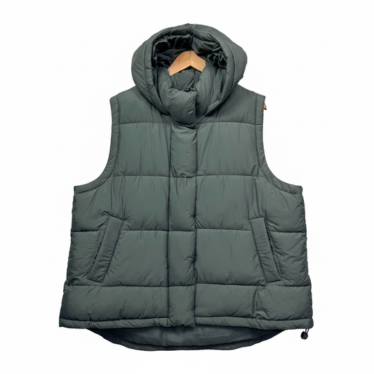 Target Woman Puffer Vest - Size 18