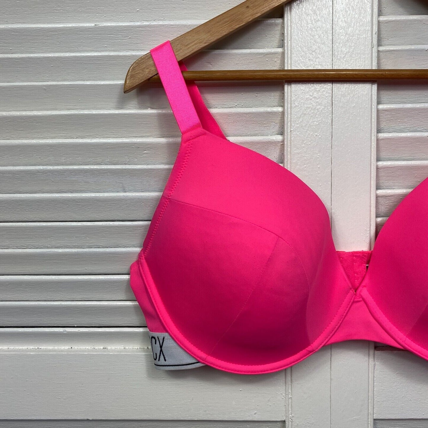 CCX City Chic Bra Size 20E Fluro Pink Moulded Cup