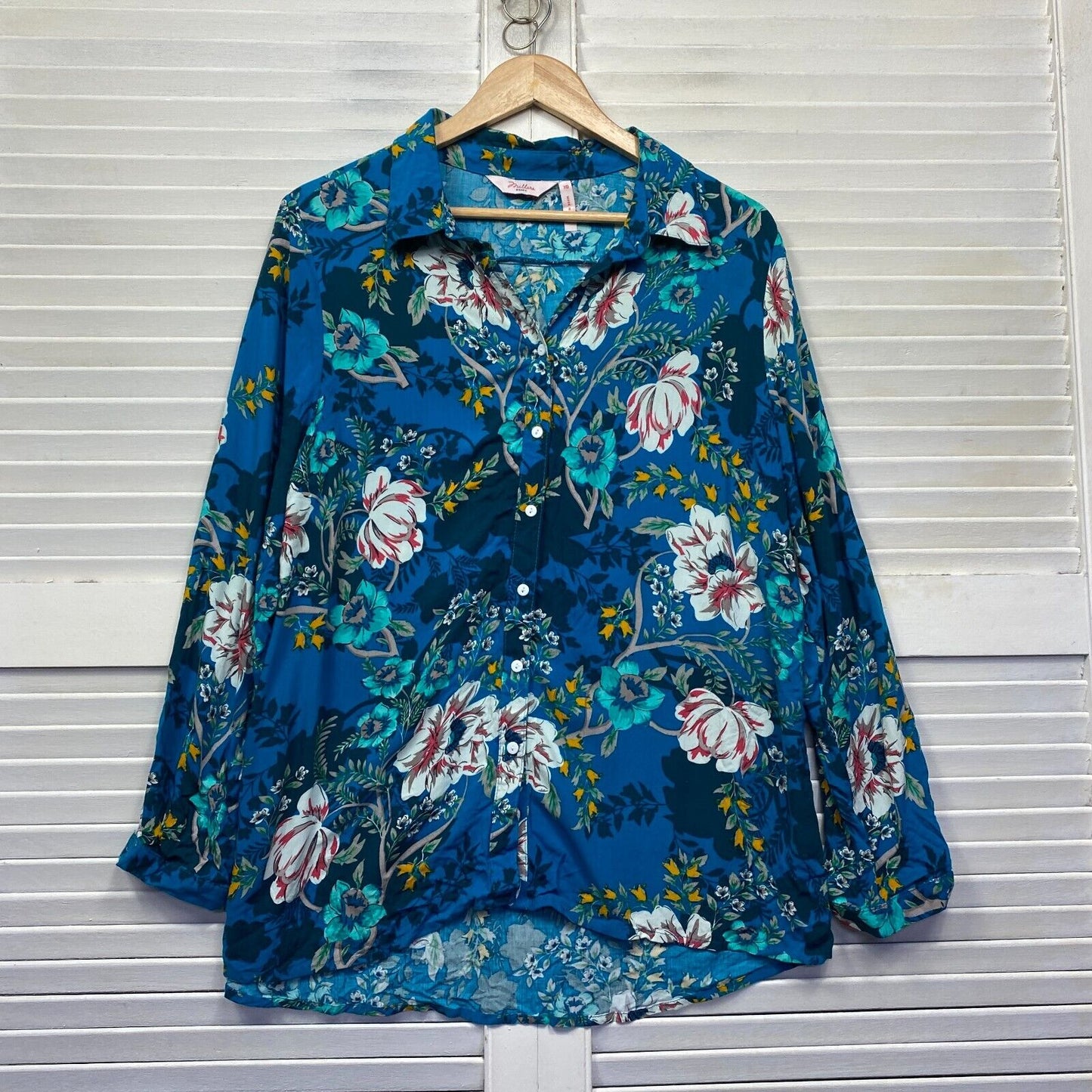 Millers Top Size 16 Plus Blue Floral Button Up Long Sleeve