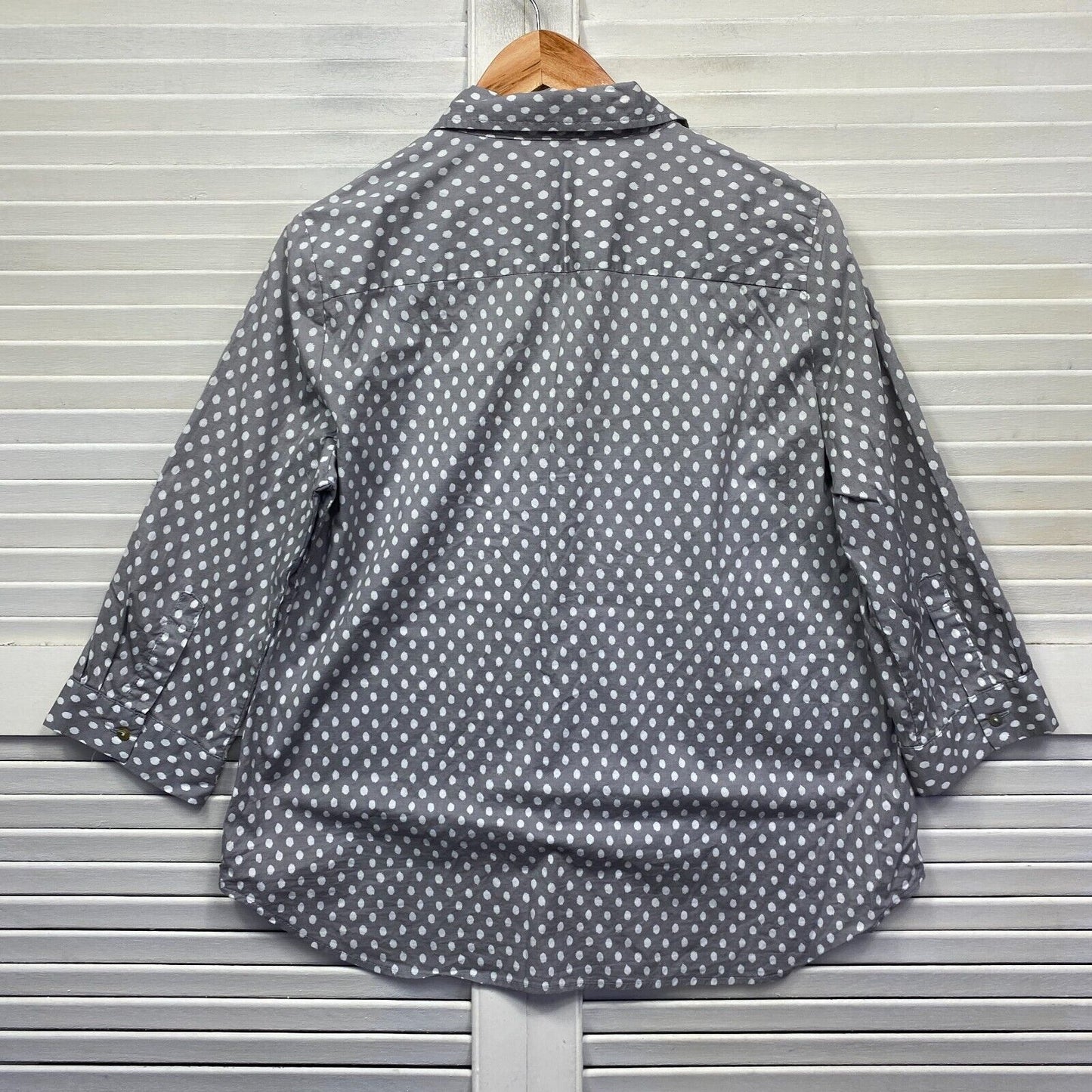 W Lane Top Size 16 Grey White Button Up Long Sleeve Preloved