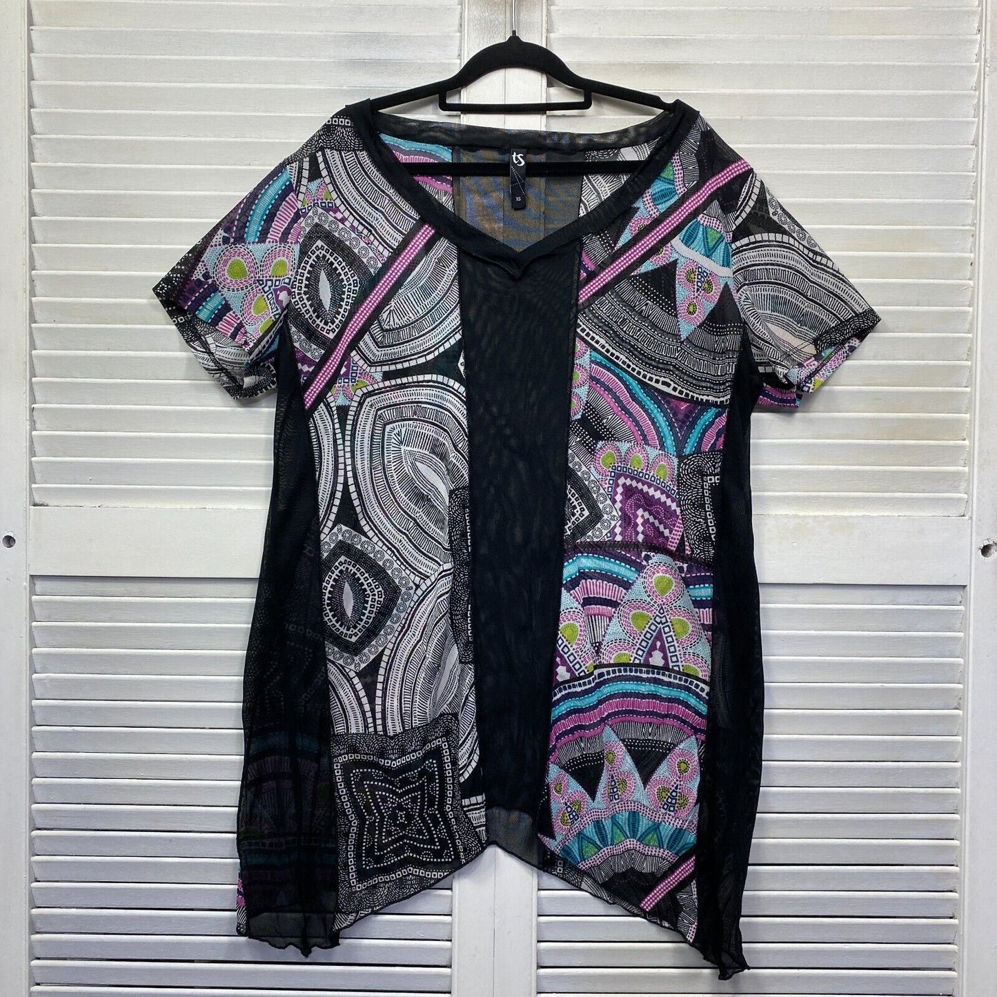 Taking Shape Top Size 14 Plus XS Black Short Sleeve Sheer Tunic