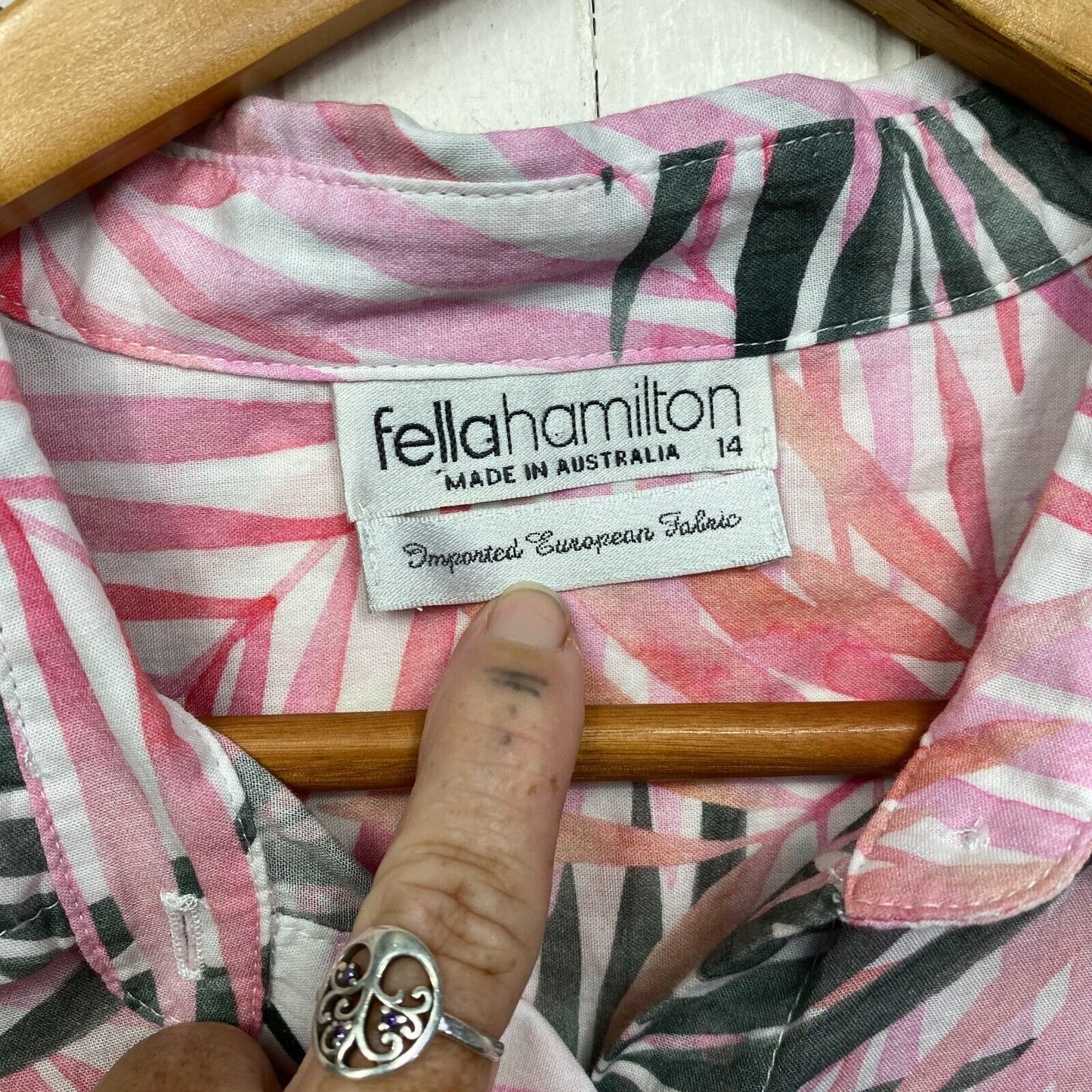 Fella Hamilton Top Size 14 Floral Leaf Button Up Cotton Pink Black Made in Australia Preloved