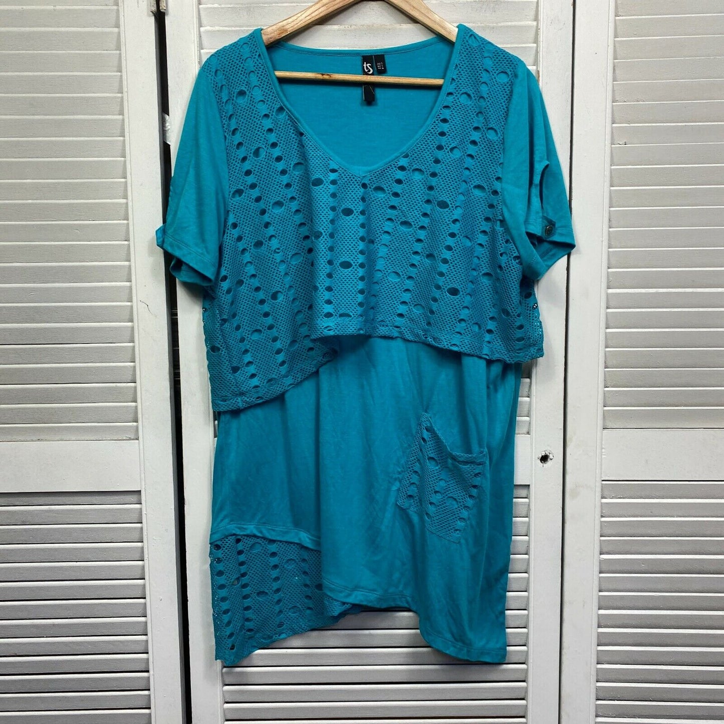 Taking Shape Top Size 16 Plus Blue Teal Short Sleeve V Neck Layered Tunic