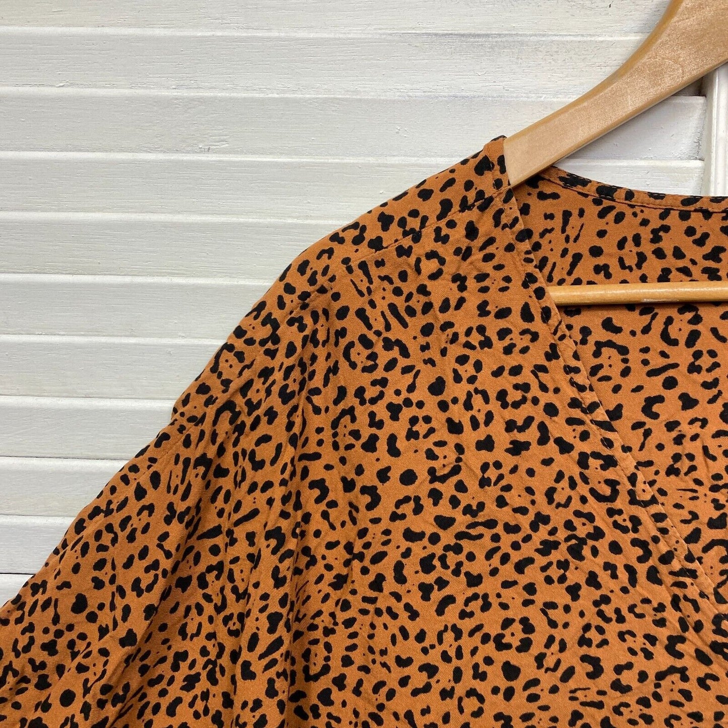 Anko Top Size 22 Plus Short Sleeve Brown Tan Black Animal Print