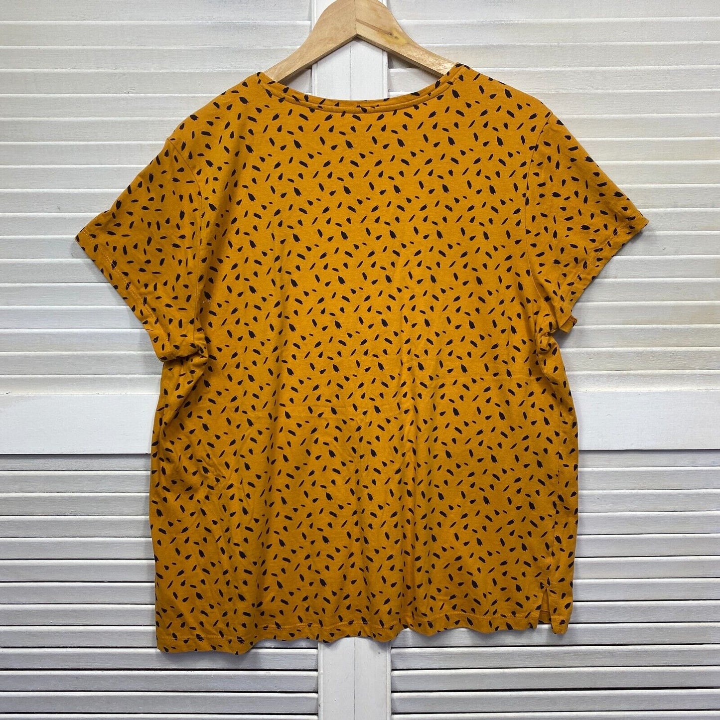 Brillant Basics Plus Size Top Size XL Mustard Short Sleeve T-shirt