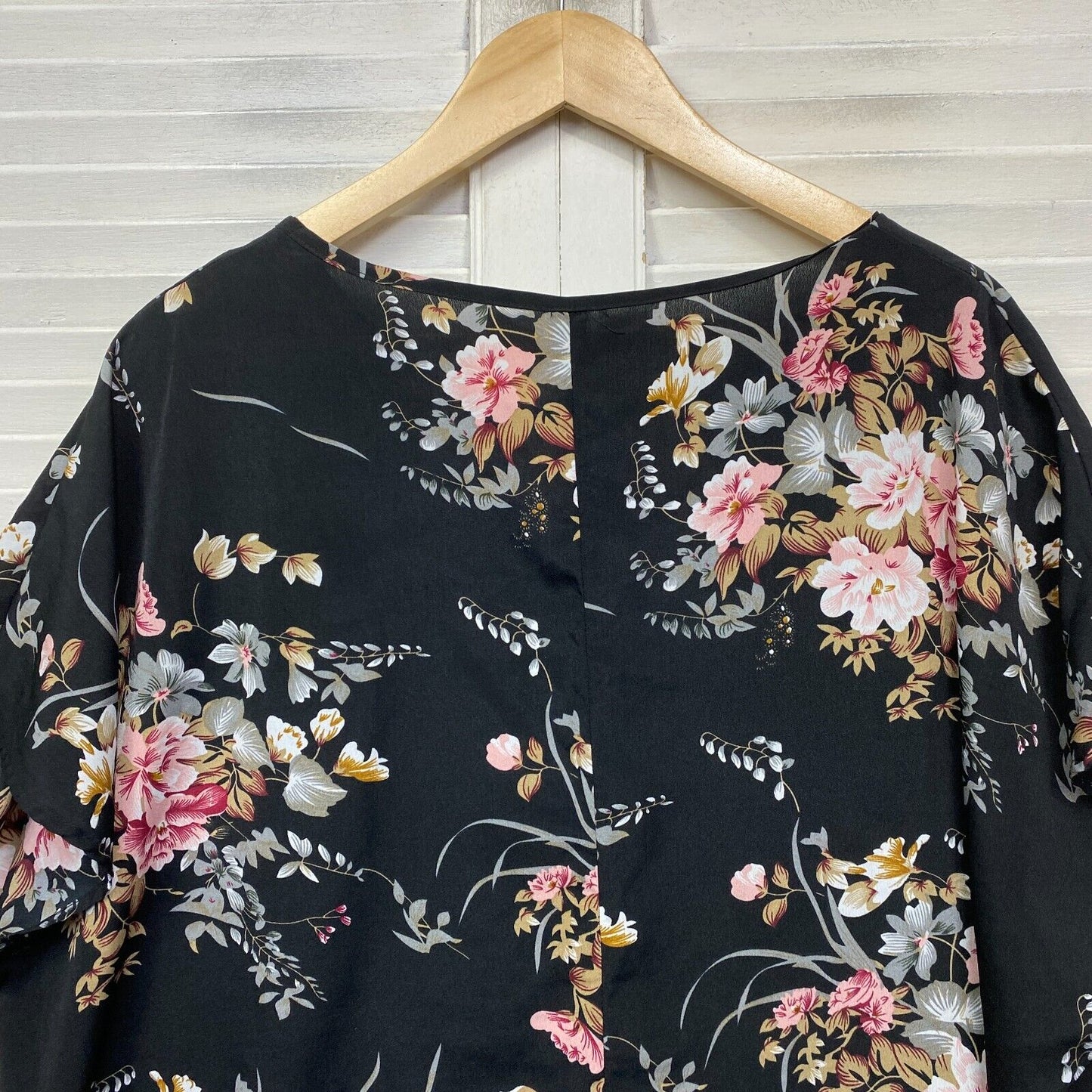 Shein Curve Dress Size 4XL 16 18 20 Large Plus Black Short Sleeve Floral