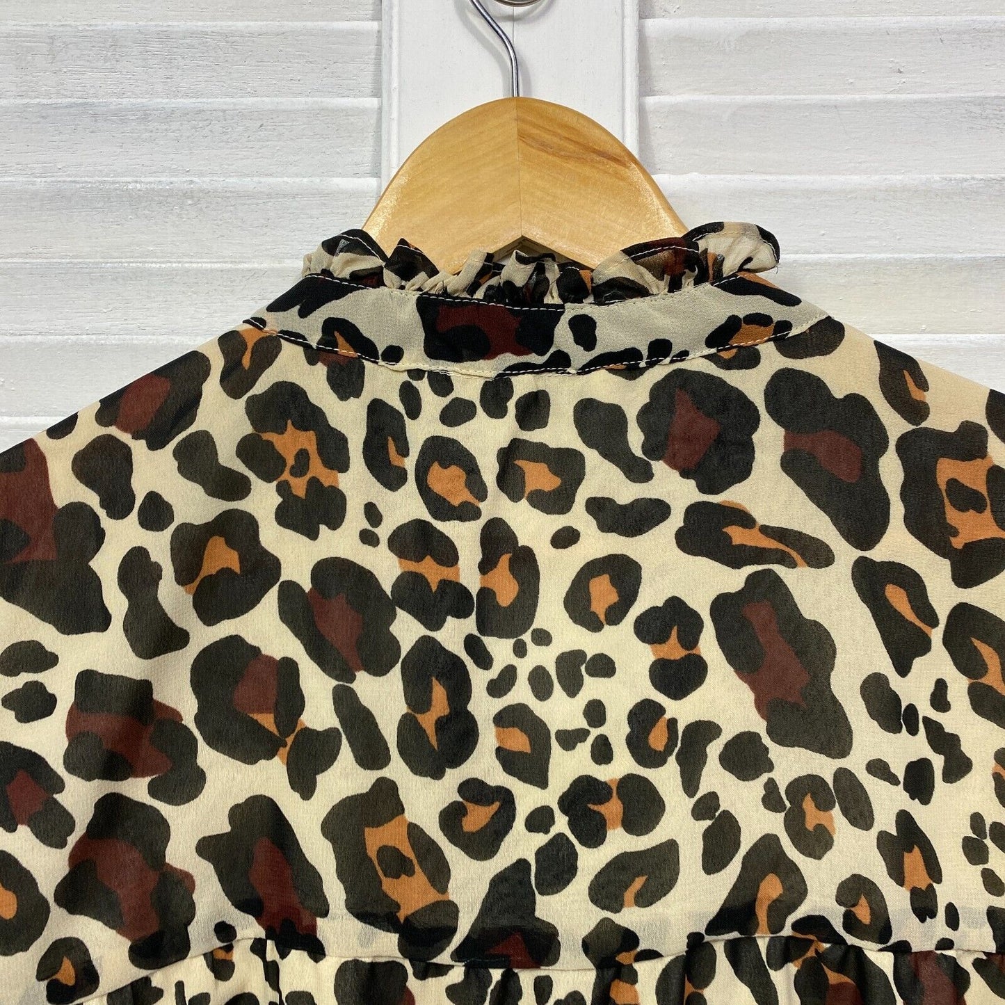 W Lane Top Size 14 Animal Print Long Sleeve Ruffle Neck Lined