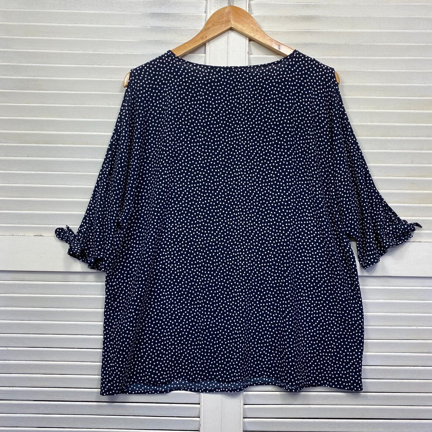 Suzanne Grae Top Size 14 Blue Polka Dots Cold Shoulder Sleeve