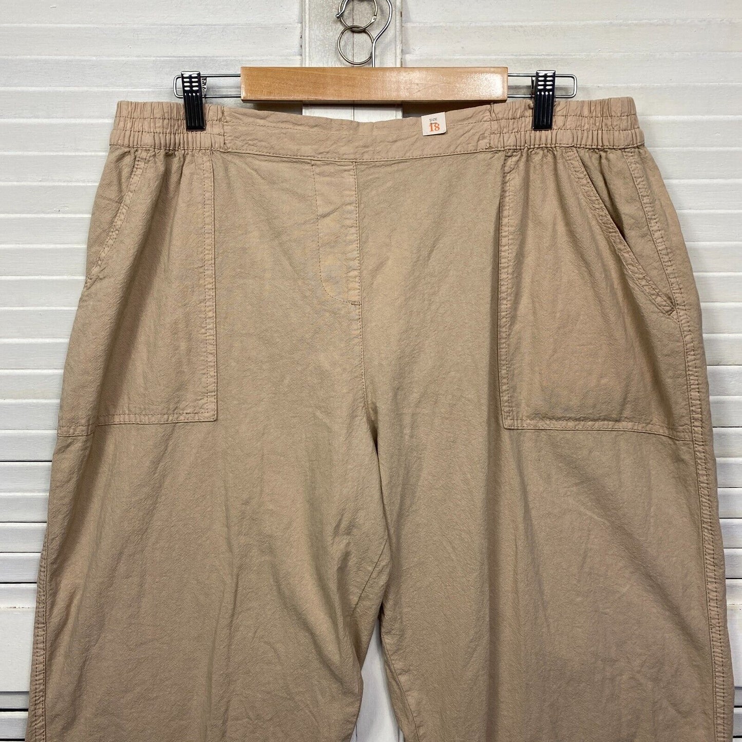 Millers Pants Size 18 Plus Beige Cropped 3/4 Length Pockets New