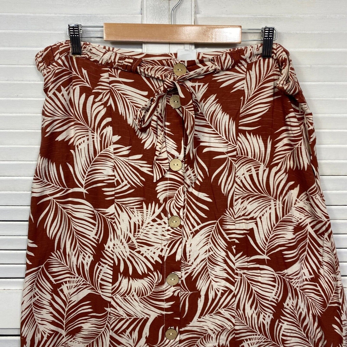 Rivers Skirt Size 16 Red Rust White Floral Midi Length Viscose Belted