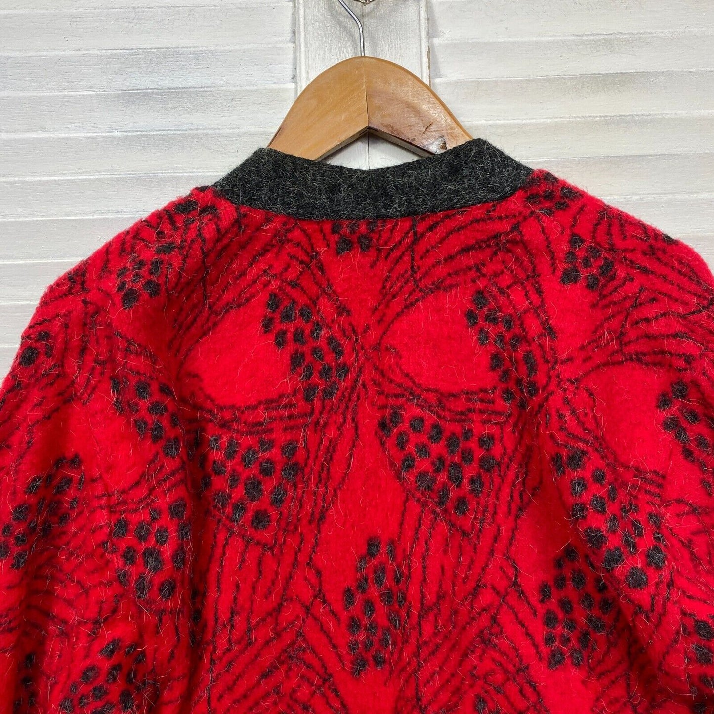 Vintage Cardigan Size 14 Red Black Made in Australia Knitwear Barricardo