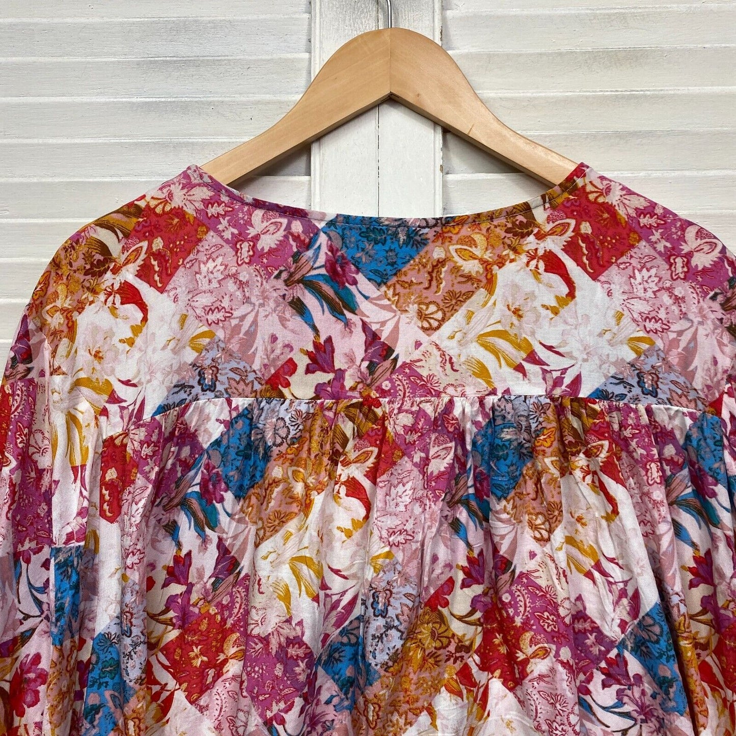 Katies Top Size 14 Multicoloured Long Sleeve V Neck Draped Blouse Preloved