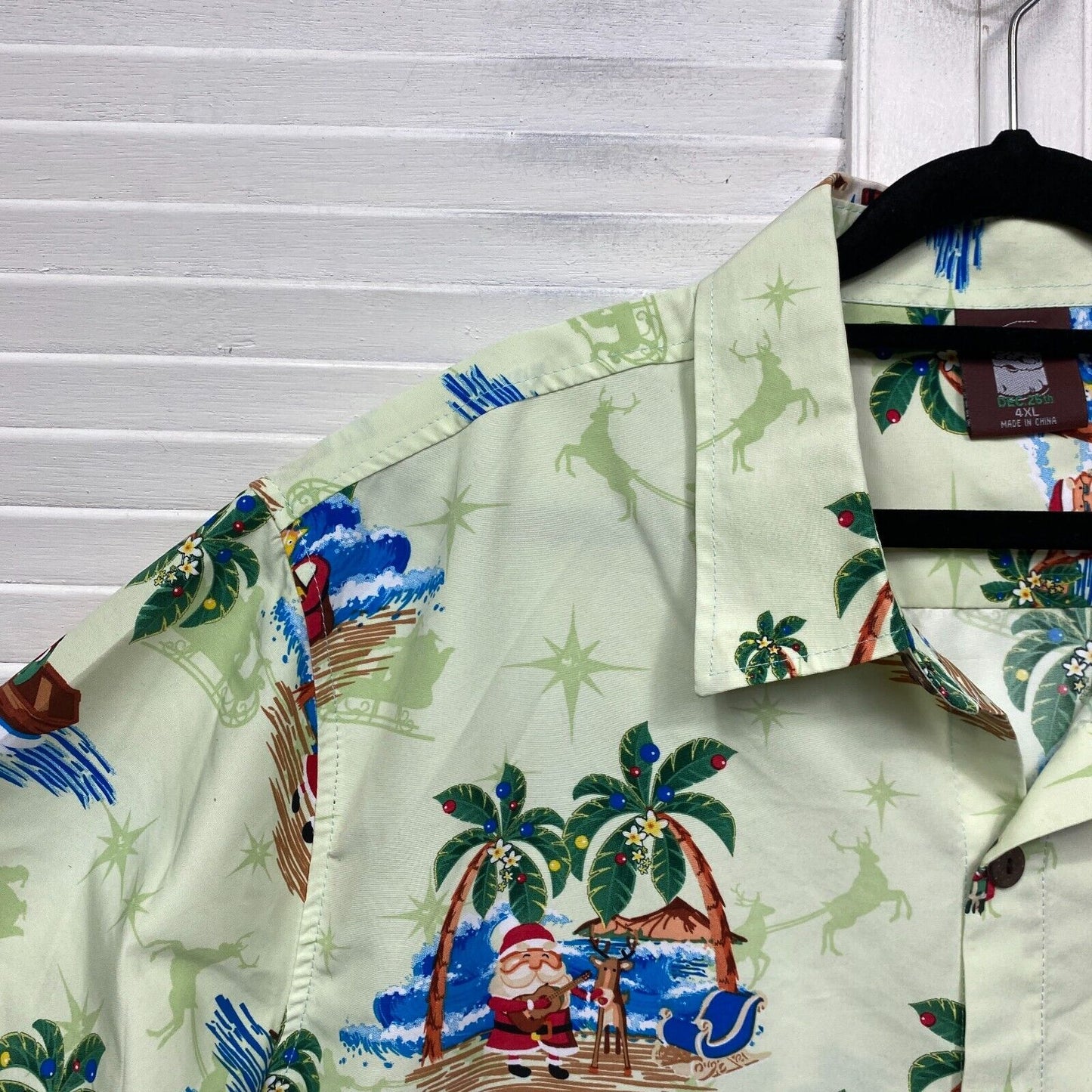 Christmas Shirt Mens 4XL Short Sleeve Santa Beach Surfing Tropical Preloved