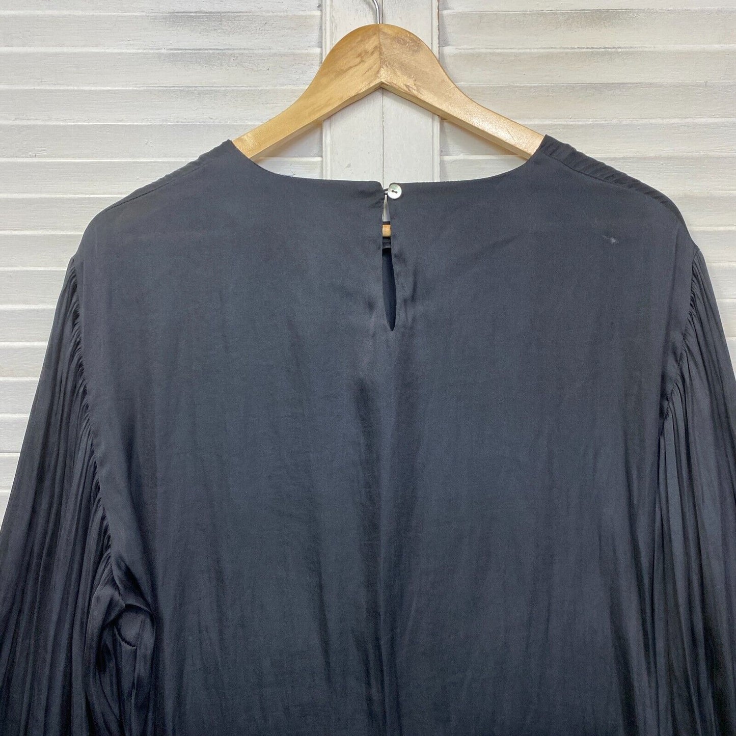 Preview Top Size 14 Black Long Billow Sleeve Office